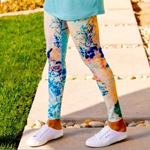 Soft Surroundings Aruba floral print leggings